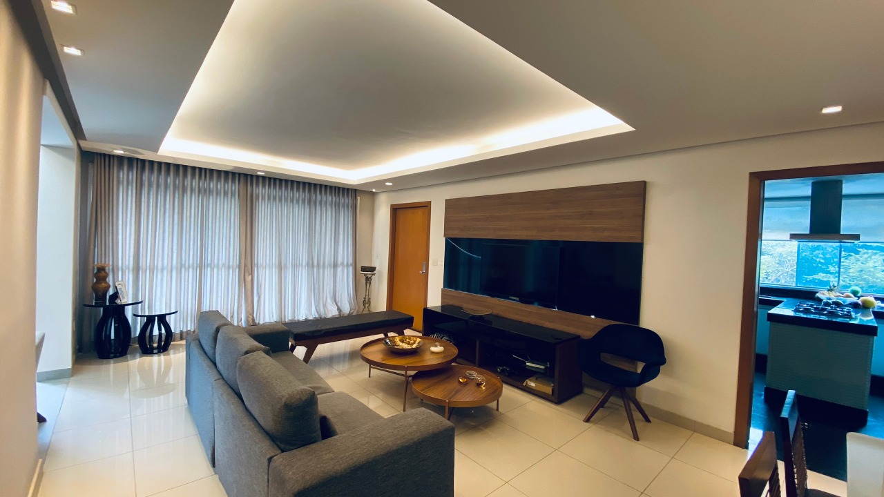 Apartamento à venda com 4 quartos, 247m² - Foto 9