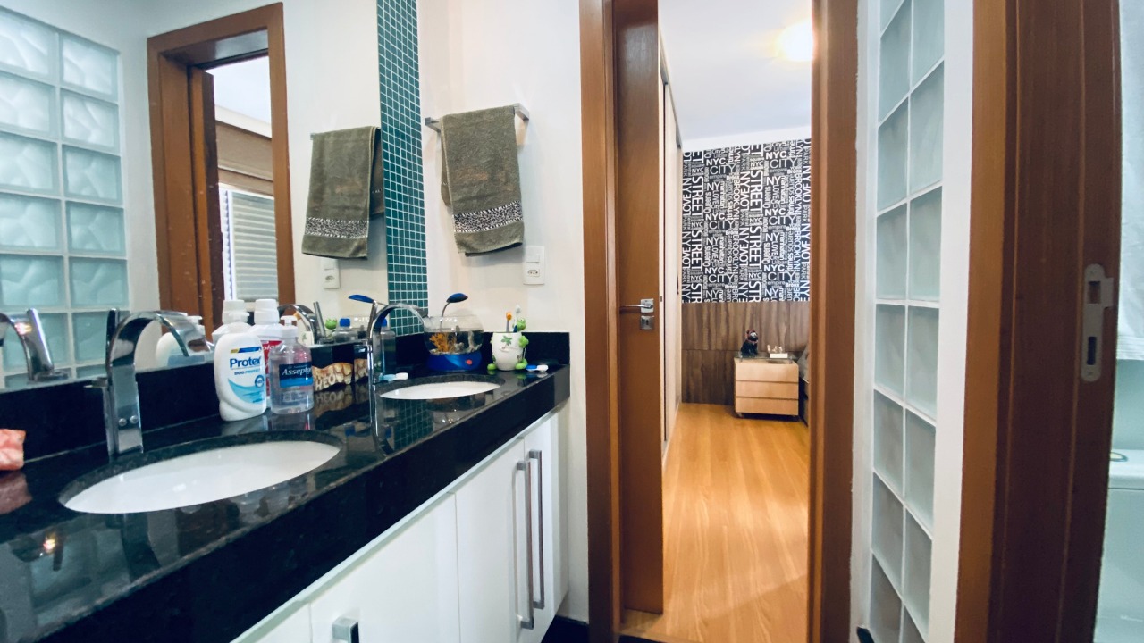 Apartamento à venda com 4 quartos, 247m² - Foto 15