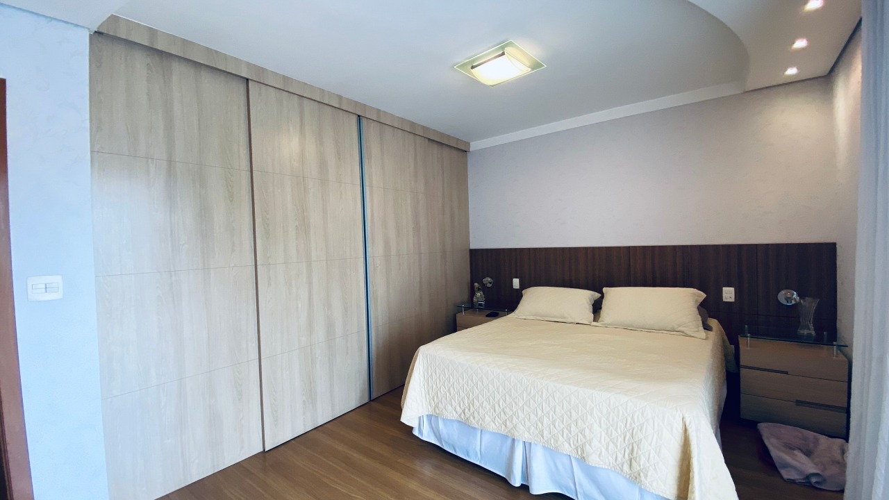 Apartamento à venda com 4 quartos, 247m² - Foto 20