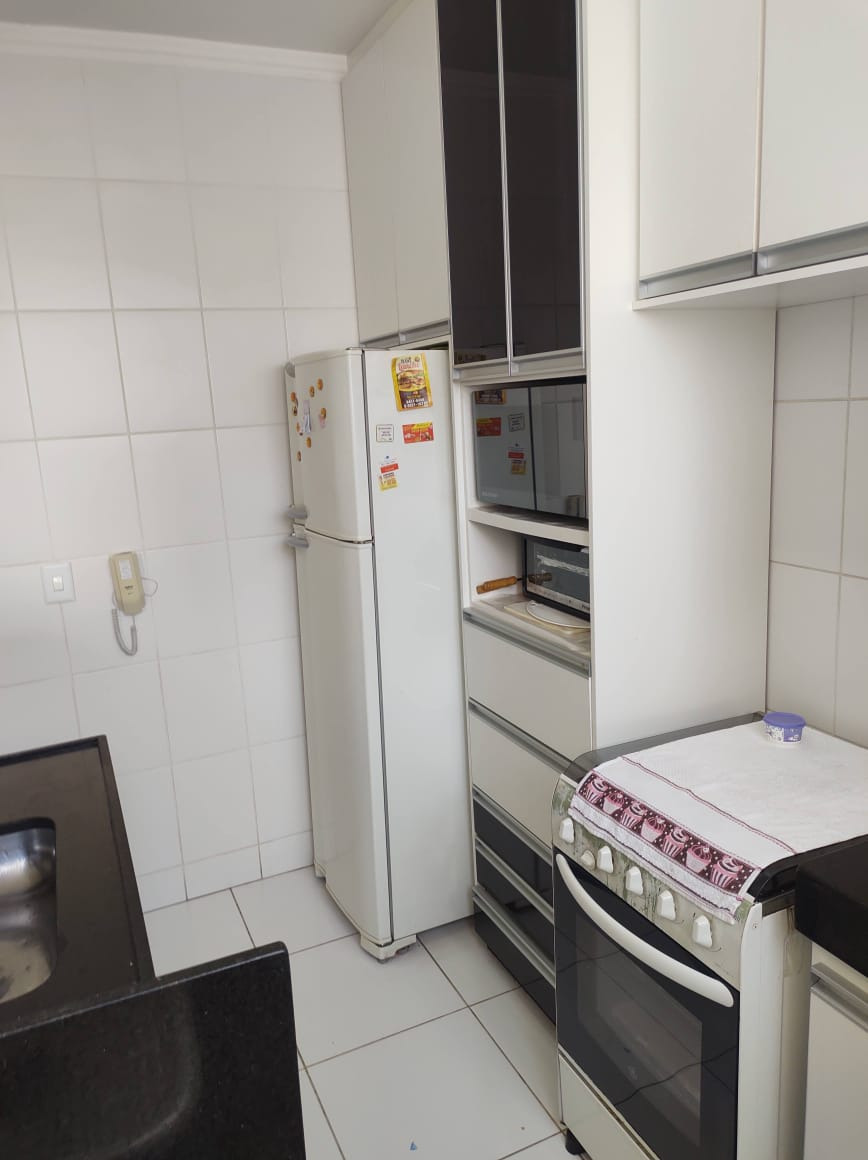 Apartamento à venda com 2 quartos, 72m² - Foto 9