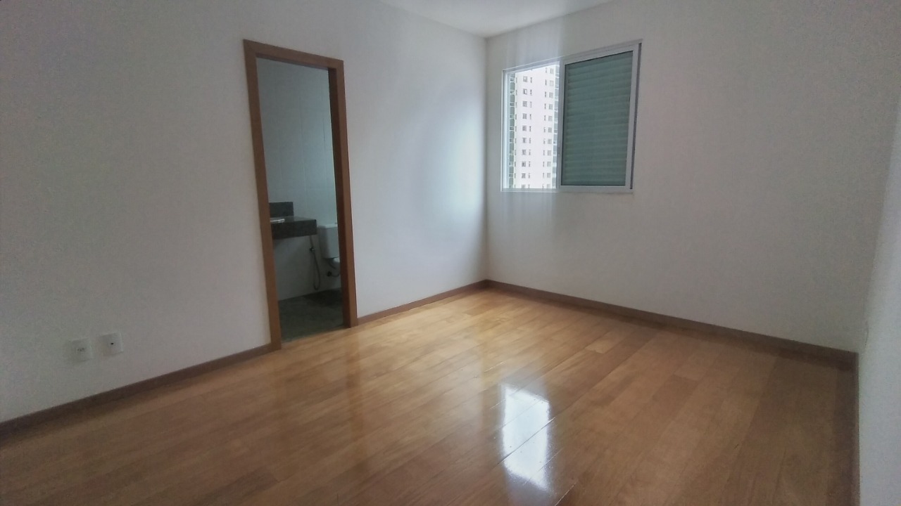 Cobertura à venda com 4 quartos, 260m² - Foto 3