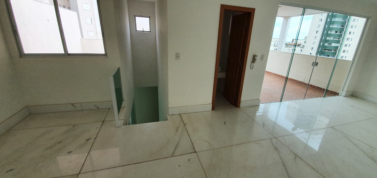 Cobertura à venda com 4 quartos, 260m² - Foto 9