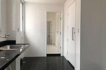 Apartamento à venda com 4 quartos, 200m² - Foto 8