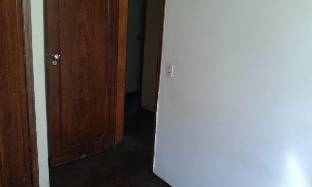 Apartamento à venda com 3 quartos, 100m² - Foto 2