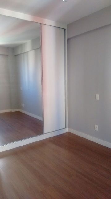 Apartamento à venda com 3 quartos, 94m² - Foto 1