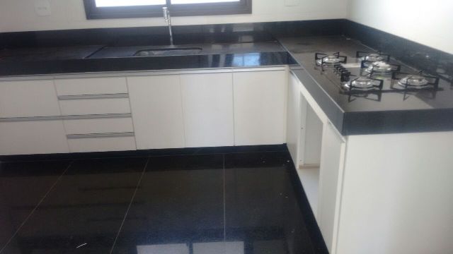 Apartamento à venda com 3 quartos, 94m² - Foto 4