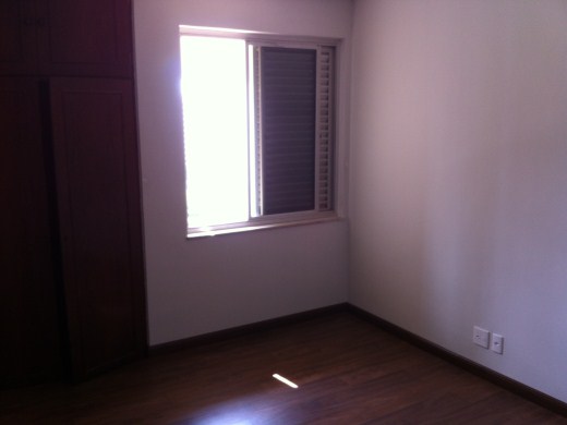 Apartamento à venda com 4 quartos, 190m² - Foto 8