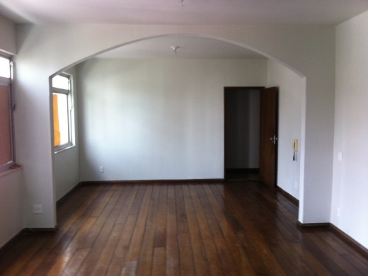 Apartamento à venda com 4 quartos, 190m² - Foto 6