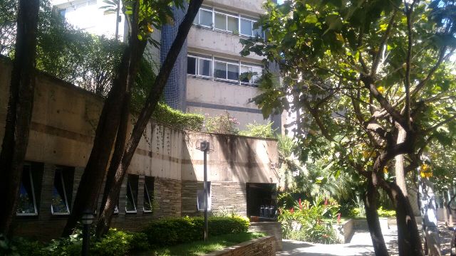 Apartamento à venda com 4 quartos, 250m² - Foto 15