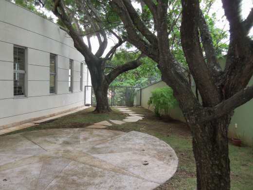 Casa à venda com 4 quartos, 800m² - Foto 16