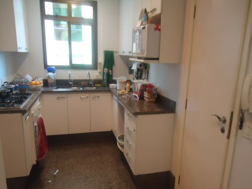 Apartamento à venda com 4 quartos, 200m² - Foto 15