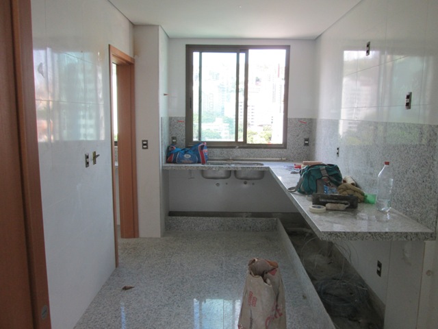 Apartamento à venda com 4 quartos, 158m² - Foto 16