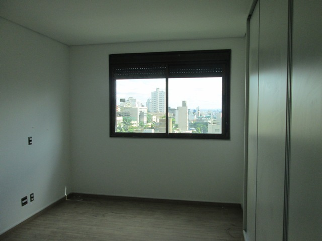 Apartamento à venda com 4 quartos, 158m² - Foto 8