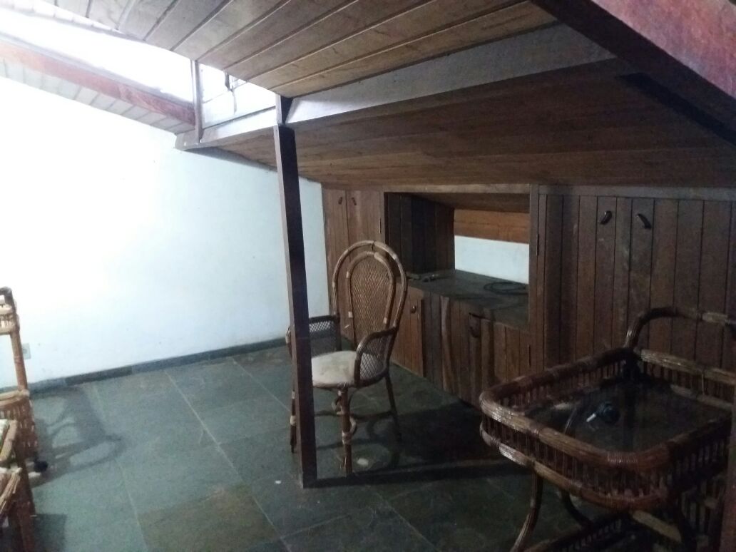 Casa à venda com 5 quartos, 350m² - Foto 3