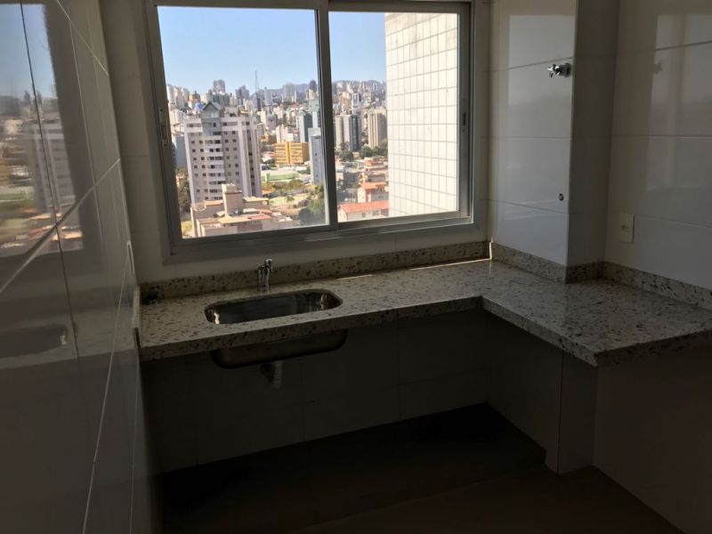 Apartamento à venda com 3 quartos, 208m² - Foto 8