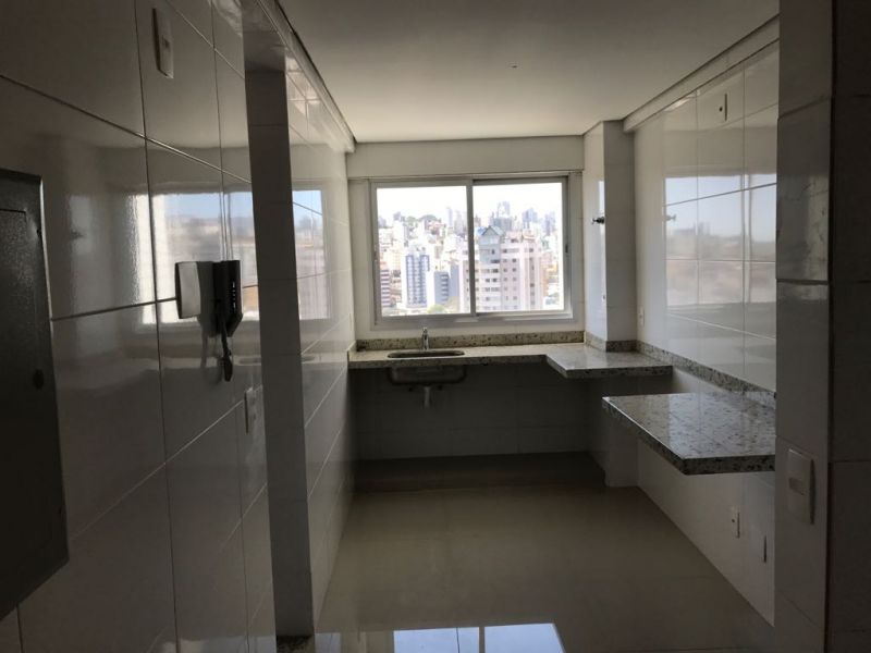 Apartamento à venda com 3 quartos, 208m² - Foto 13