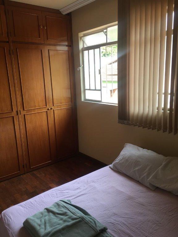 Apartamento à venda com 3 quartos, 100m² - Foto 2