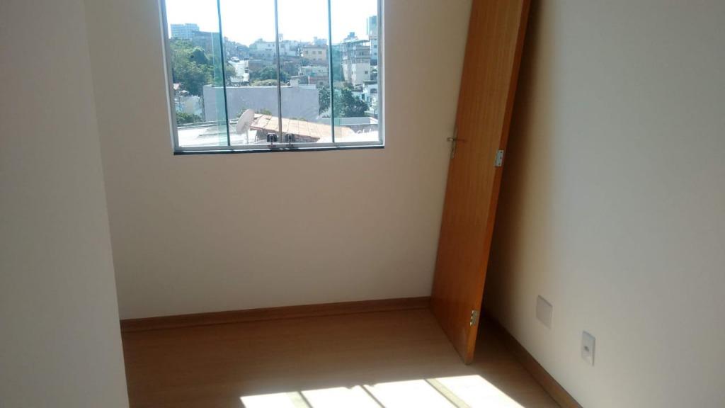 Cobertura à venda com 3 quartos, 130m² - Foto 1