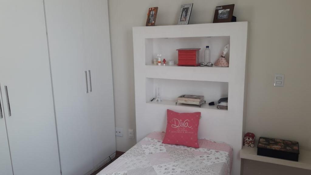 Apartamento à venda com 4 quartos, 130m² - Foto 23