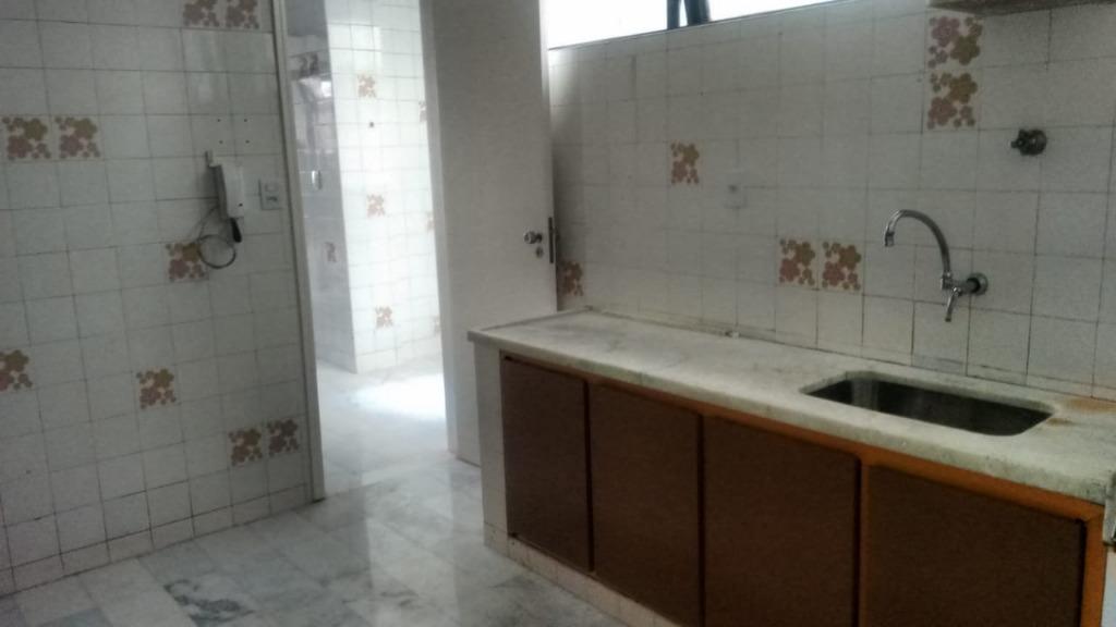 Apartamento à venda com 4 quartos, 170m² - Foto 9