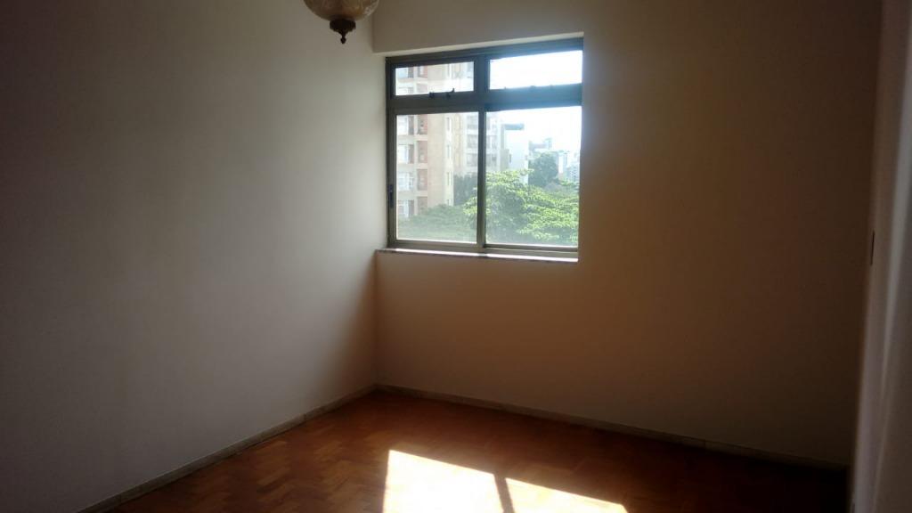 Apartamento à venda com 4 quartos, 170m² - Foto 8