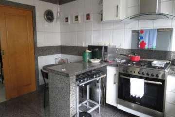 Apartamento à venda com 4 quartos, 204m² - Foto 9