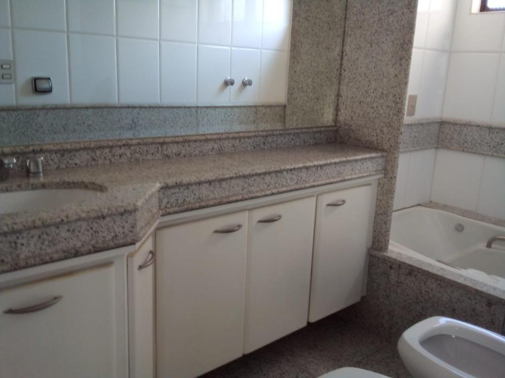 Apartamento à venda com 4 quartos, 190m² - Foto 9