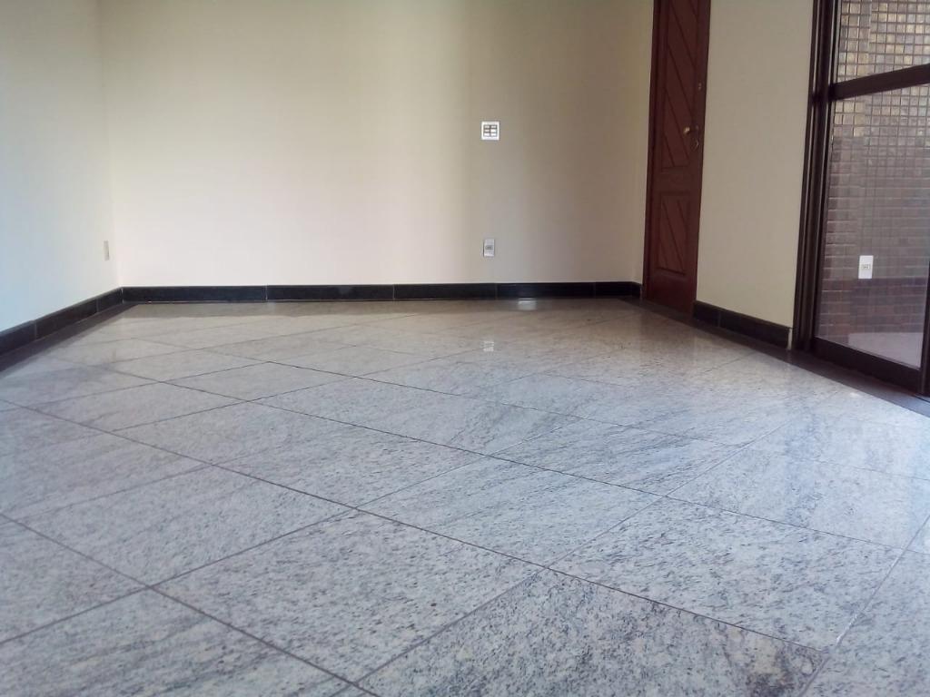 Apartamento à venda com 4 quartos, 190m² - Foto 15