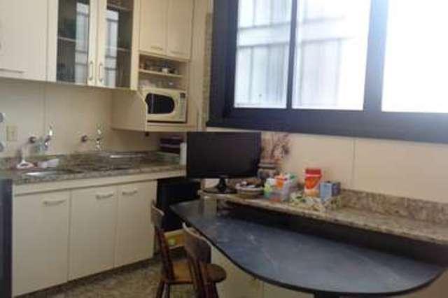 Apartamento à venda com 4 quartos, 160m² - Foto 16