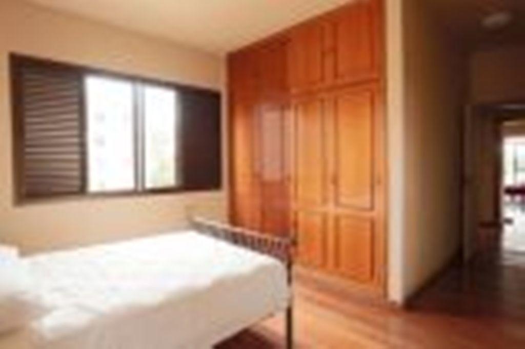 Apartamento à venda com 3 quartos, 140m² - Foto 5