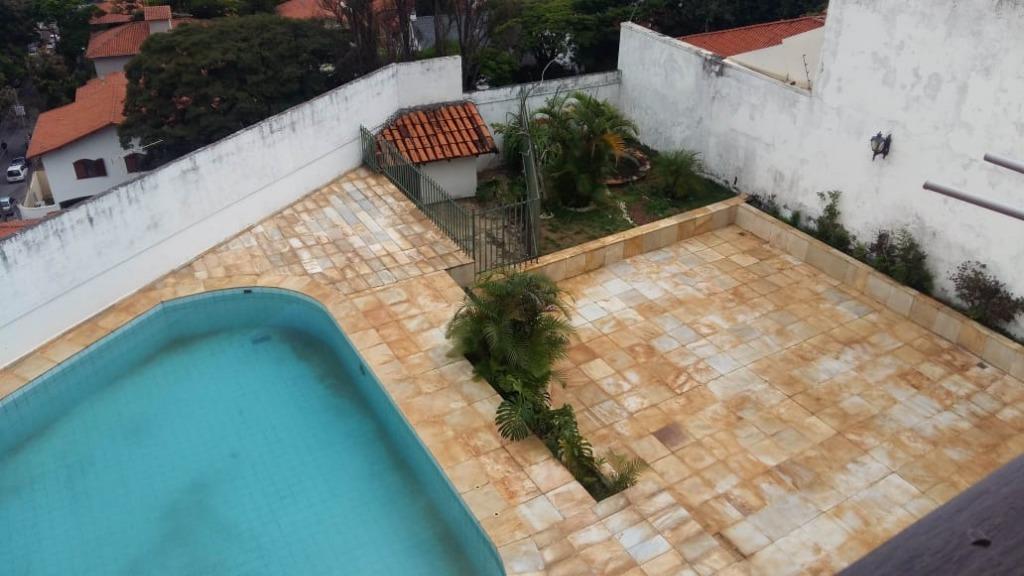 Casa à venda com 5 quartos, 300m² - Foto 25