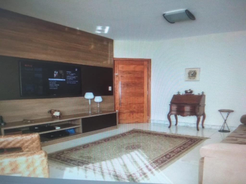 Apartamento à venda com 4 quartos, 140m² - Foto 17