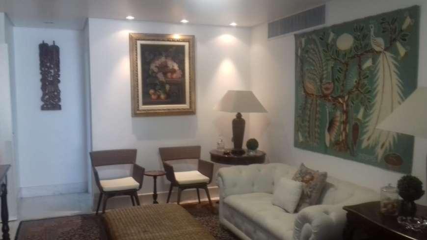 Apartamento à venda com 4 quartos, 236m² - Foto 1