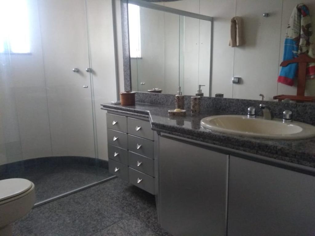 Cobertura à venda com 4 quartos, 450m² - Foto 2