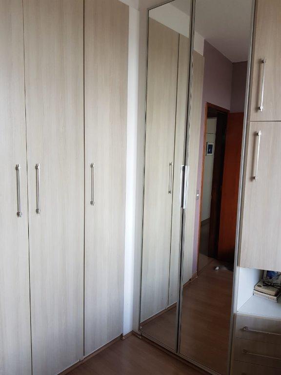 Apartamento à venda com 3 quartos, 120m² - Foto 4