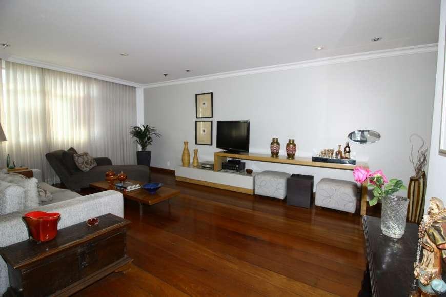 Apartamento à venda com 4 quartos, 180m² - Foto 2