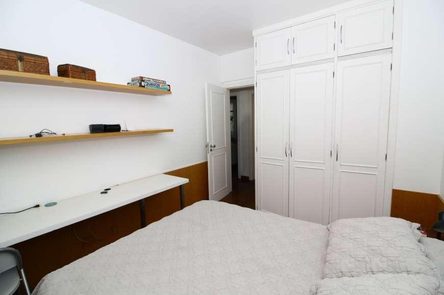 Apartamento à venda com 4 quartos, 180m² - Foto 13