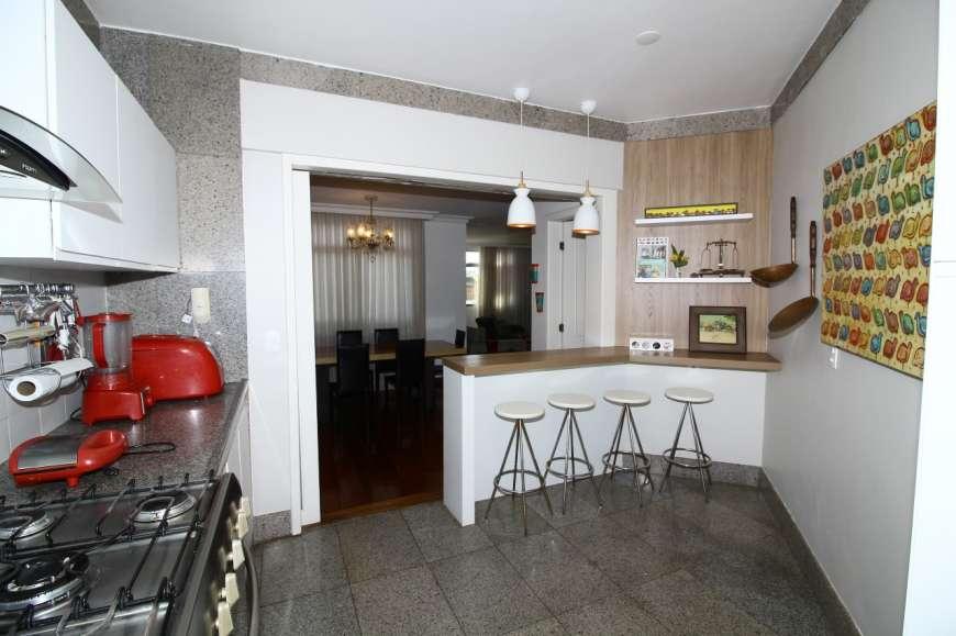 Apartamento à venda com 4 quartos, 180m² - Foto 15