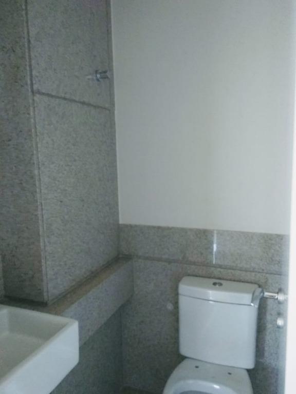 Apartamento à venda com 4 quartos, 175m² - Foto 2