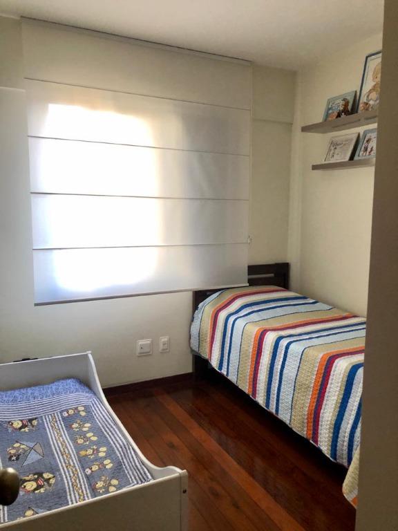 Apartamento à venda com 3 quartos, 100m² - Foto 2