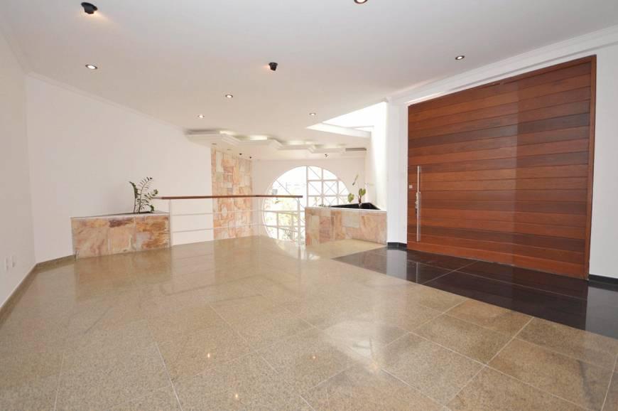 Casa à venda com 4 quartos, 780m² - Foto 9