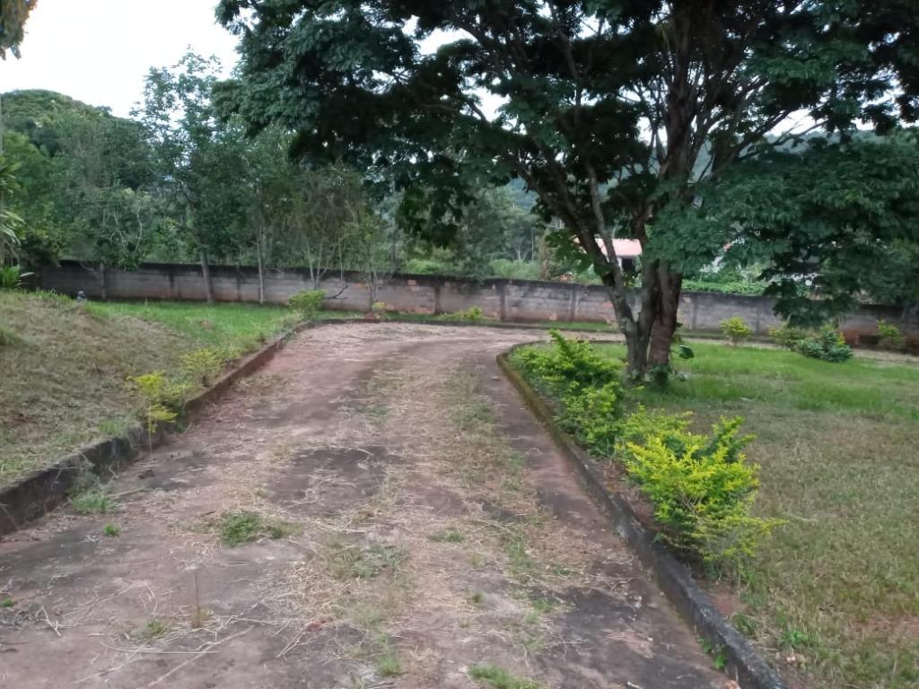 Chácara à venda com 4 quartos, 200m² - Foto 17