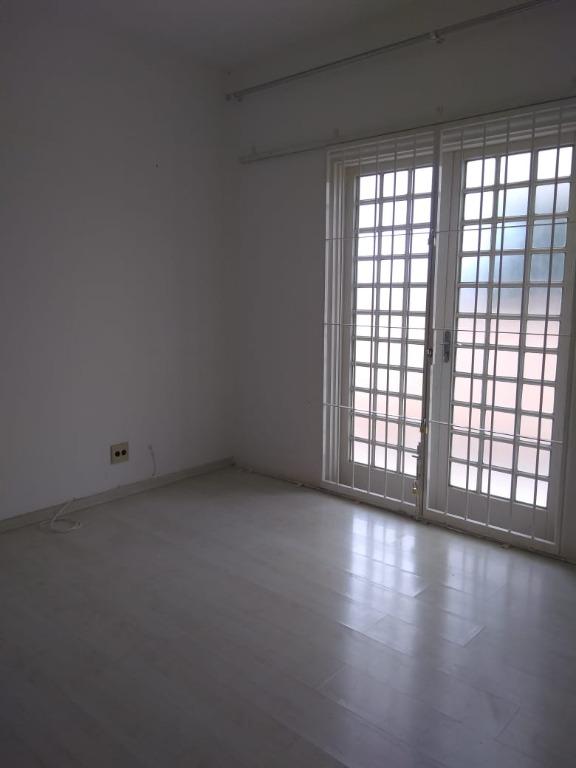 Apartamento à venda com 4 quartos, 140m² - Foto 13