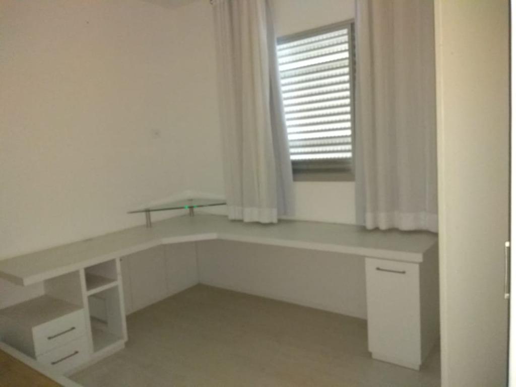 Apartamento à venda com 4 quartos, 140m² - Foto 11