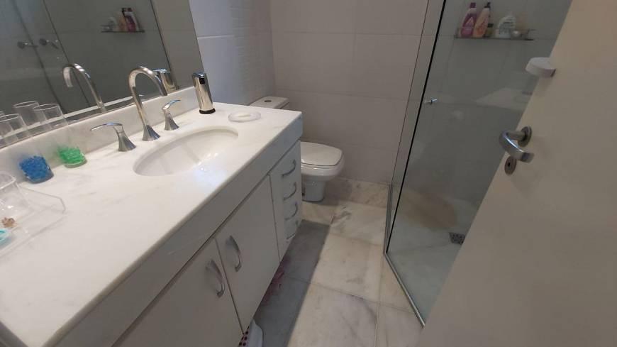 Apartamento à venda com 3 quartos, 160m² - Foto 11