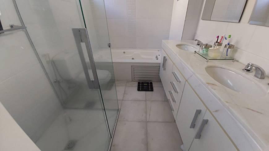 Apartamento à venda com 3 quartos, 160m² - Foto 16