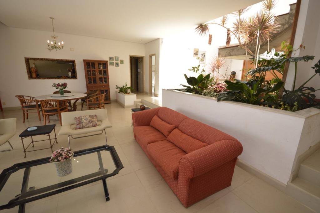 Casa à venda com 4 quartos, 900m² - Foto 12