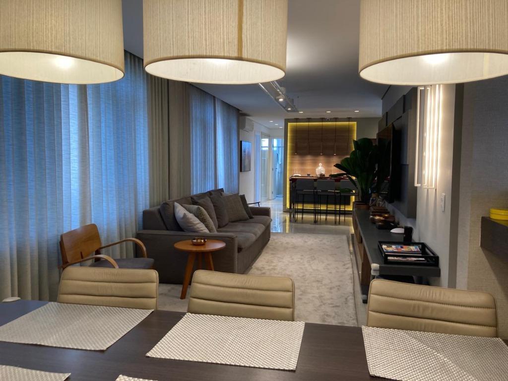 Apartamento à venda com 5 quartos, 155m² - Foto 4