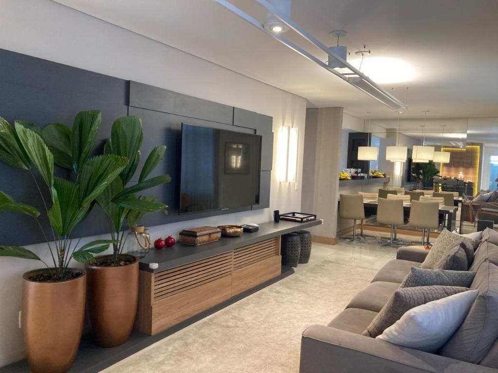 Apartamento à venda com 5 quartos, 155m² - Foto 3