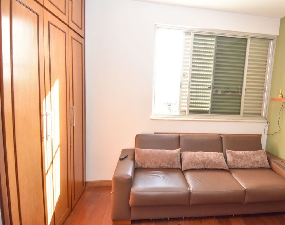 Apartamento à venda com 4 quartos, 150m² - Foto 6